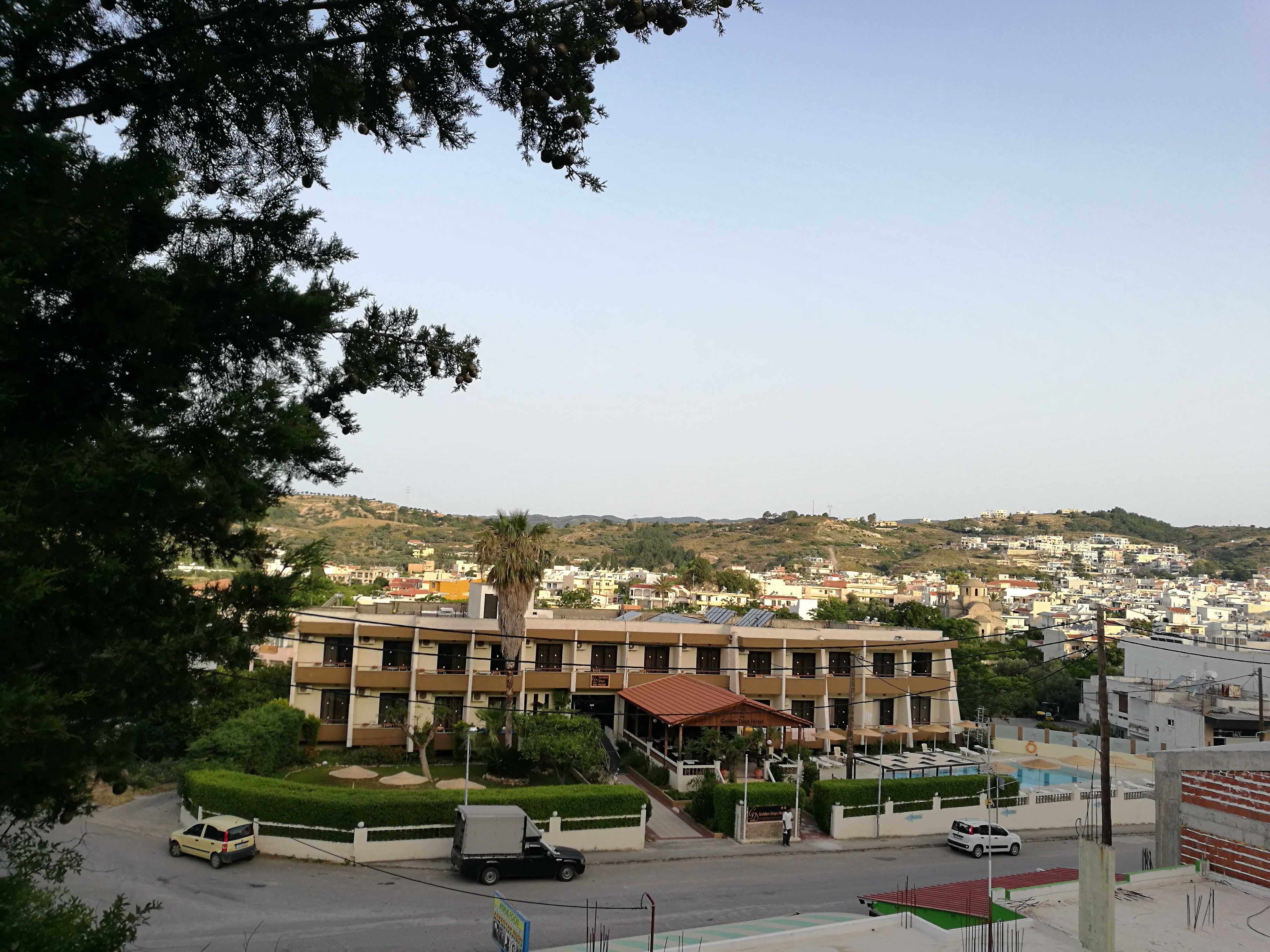 Golden Days Hotel 6/50