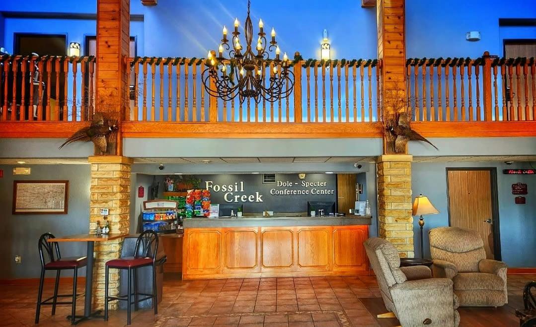 Fossil Creek Hotel & Suites 2/19