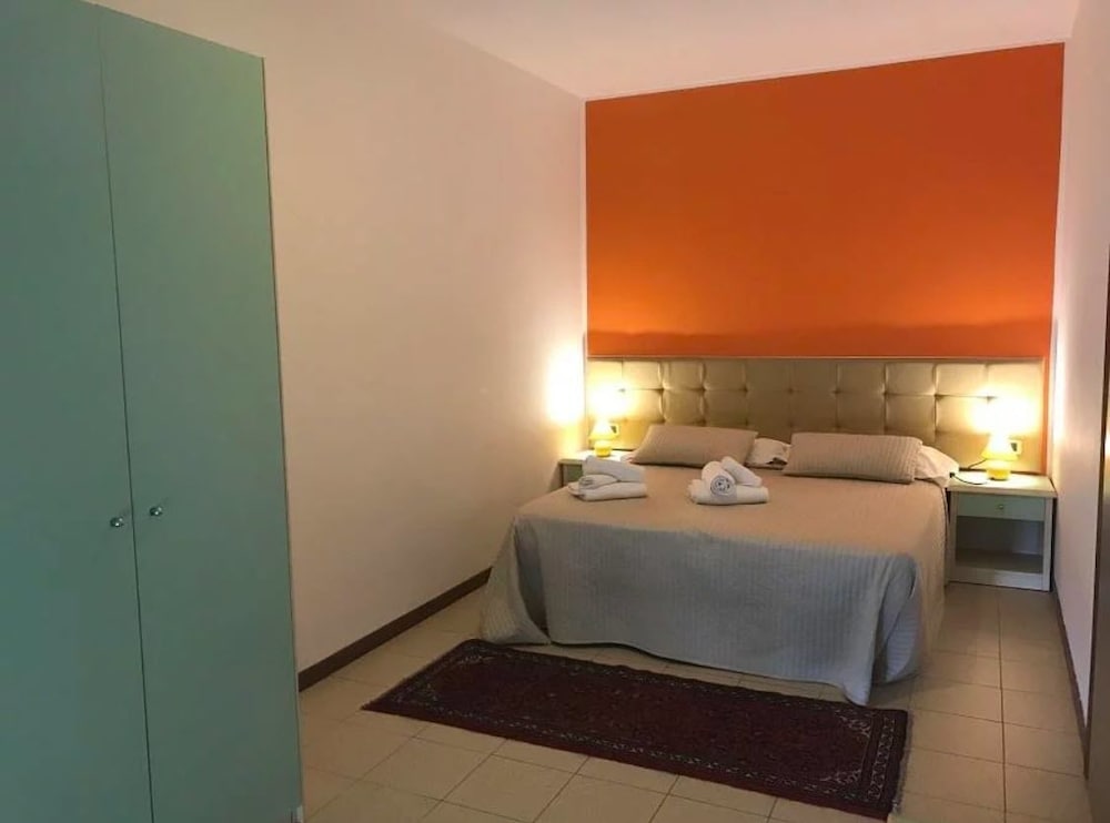 Residence Viale Venezia 11/66