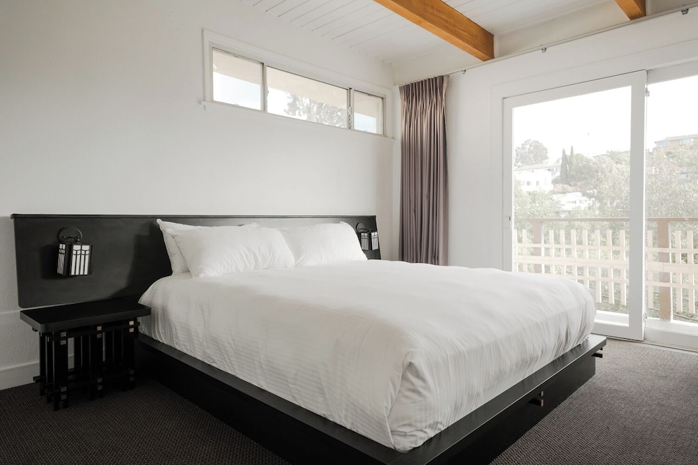 Hollywood Hills Hotel 21/55