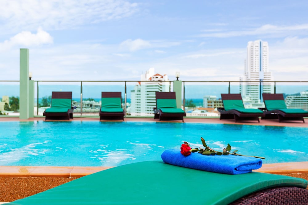 Addplus Hotel And Spa 24/27