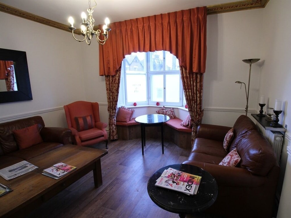 The Canterbury Hotel 21/28