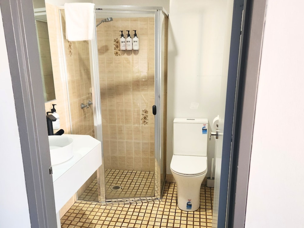 غرفة قياسية بسرير كوين وسرير فردي، Comfort Inn Centrepoint 7/7