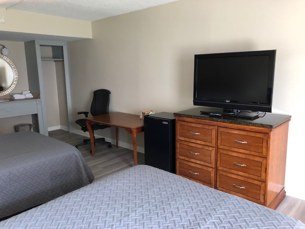 New Bedford Inn Suites 33/69