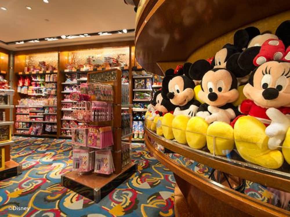 Disneys Hollywood Hotel 48/64