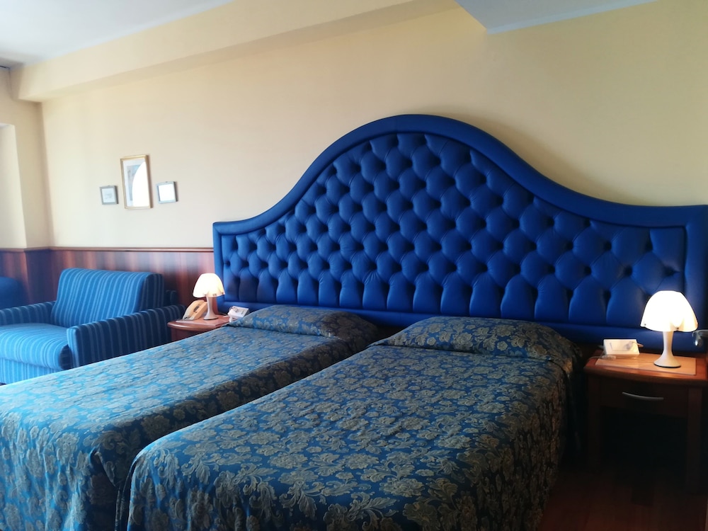 Nike Hotel 18/51
