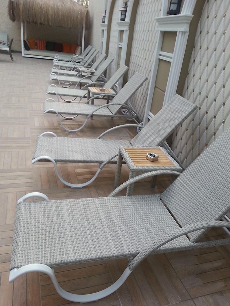 Lavinia Apart Hotel 59/66