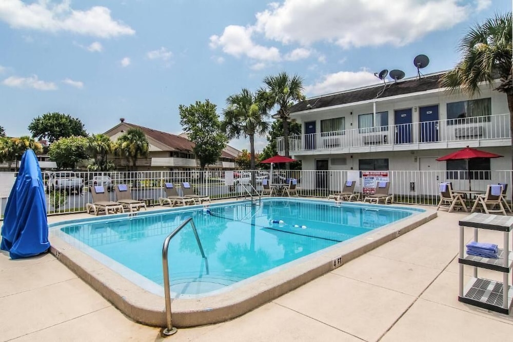 Motel6 Jacksonville, FL - Orange Park 7/60