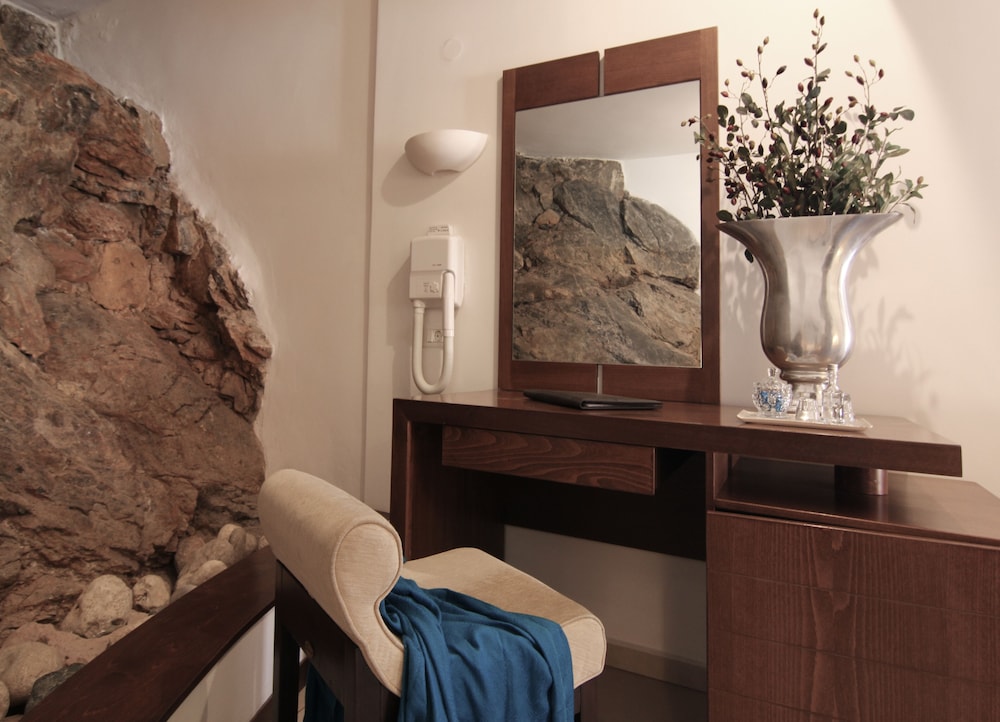 Delina Mountain Spa Resort 86/86