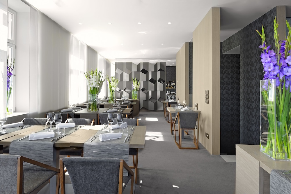 Cubo Hotel 24/31