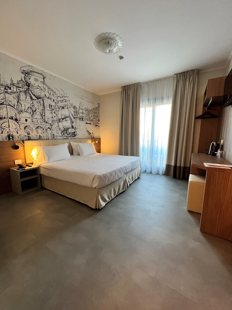 Hotel Marco Polo 11/50