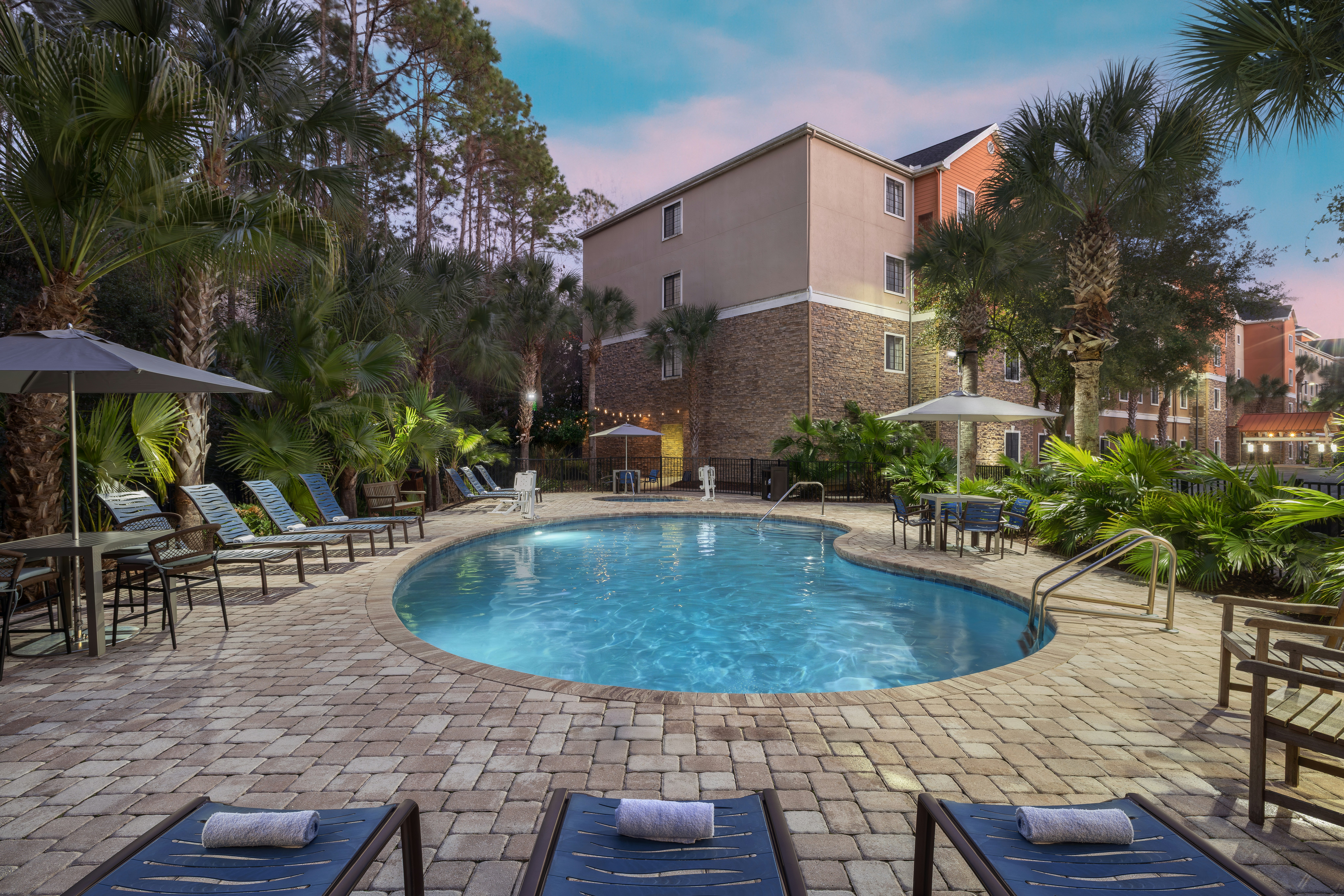 Homewood Suites By Hilton Jacksonville Deerwood Park 31/34
