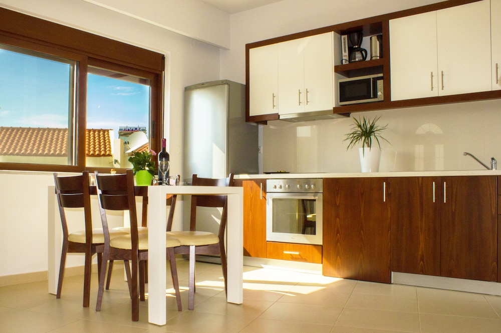 ESTHISIS SUITES CHANIA 45/57