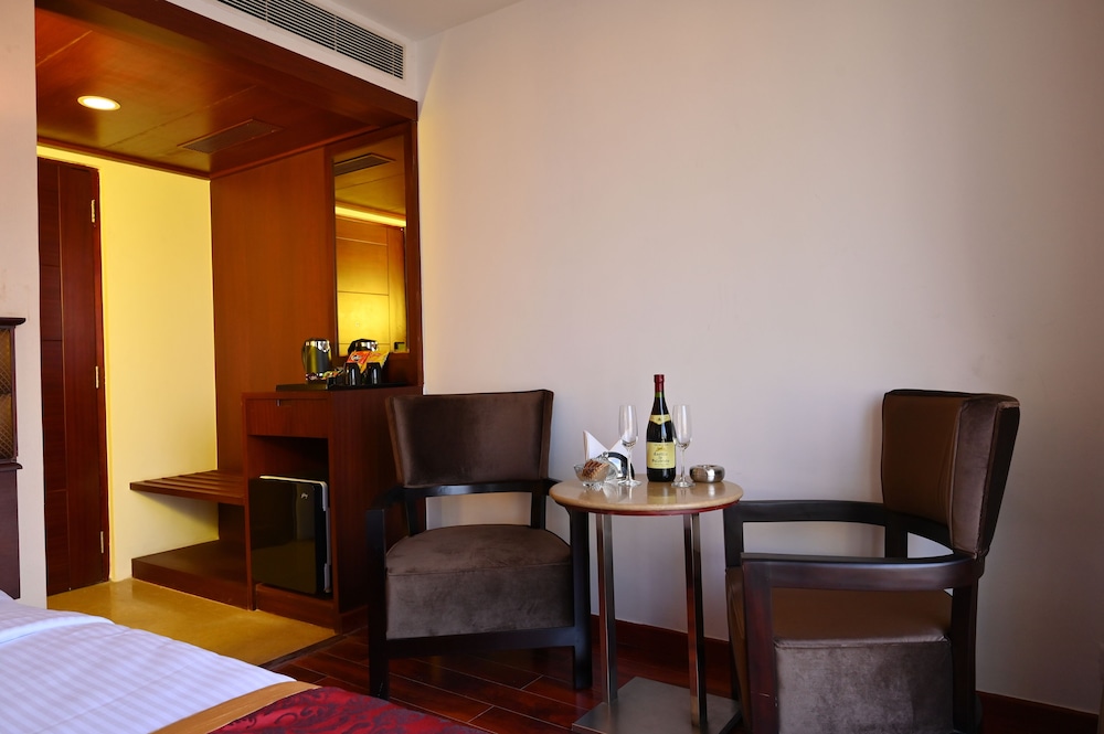 Raaj Bhaavan Clarks Inn Chennai 20/28