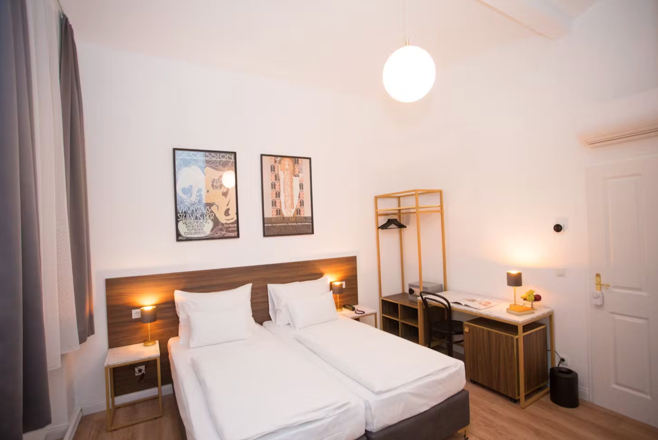 COMFORT, DOUBLE BED