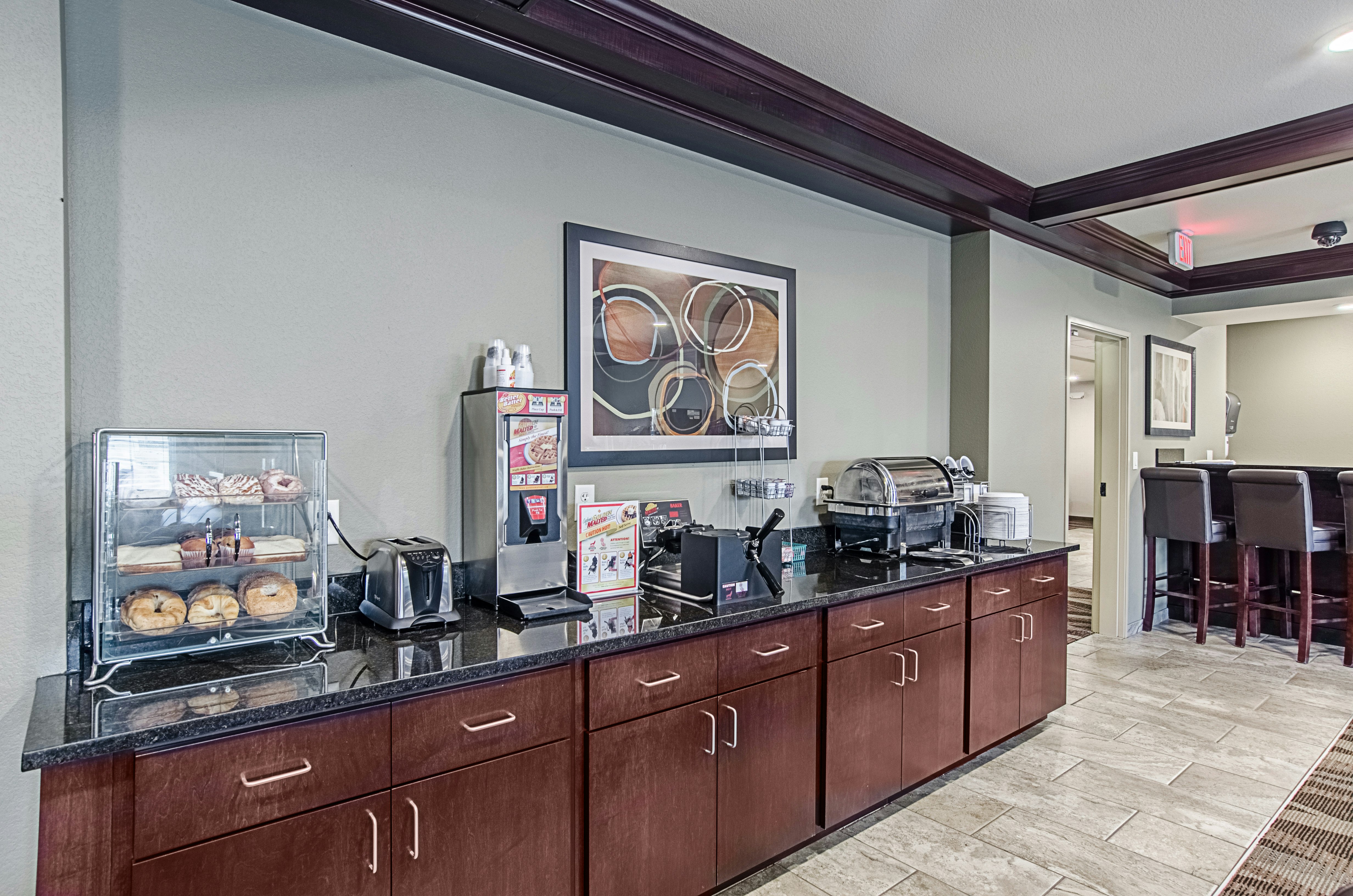 Cobblestone Inn & Suites - Guernsey 5/57