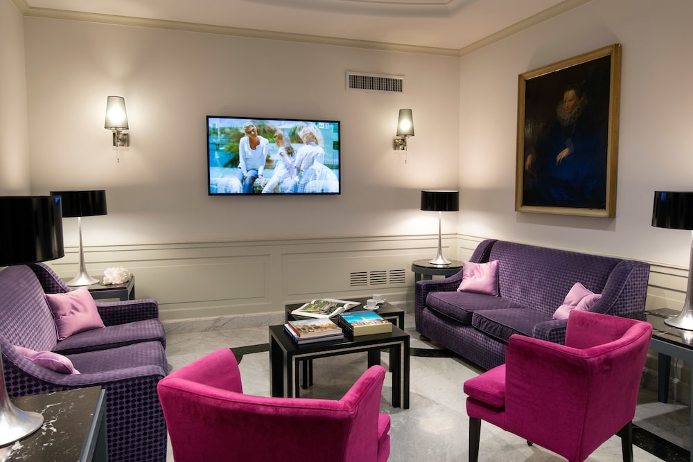 Imperiale Hotel 35/56