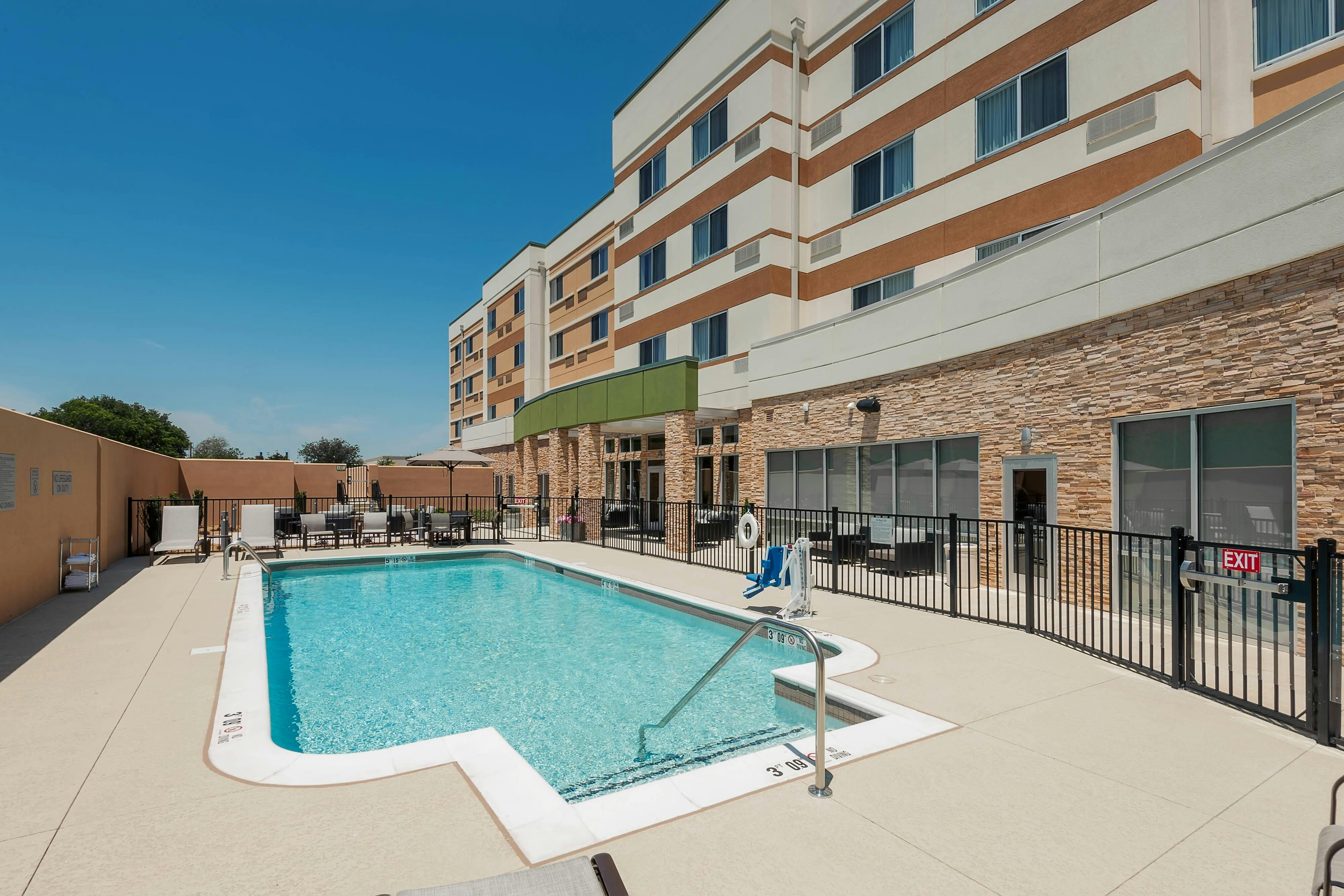 Courtyard Ardmore 45/45