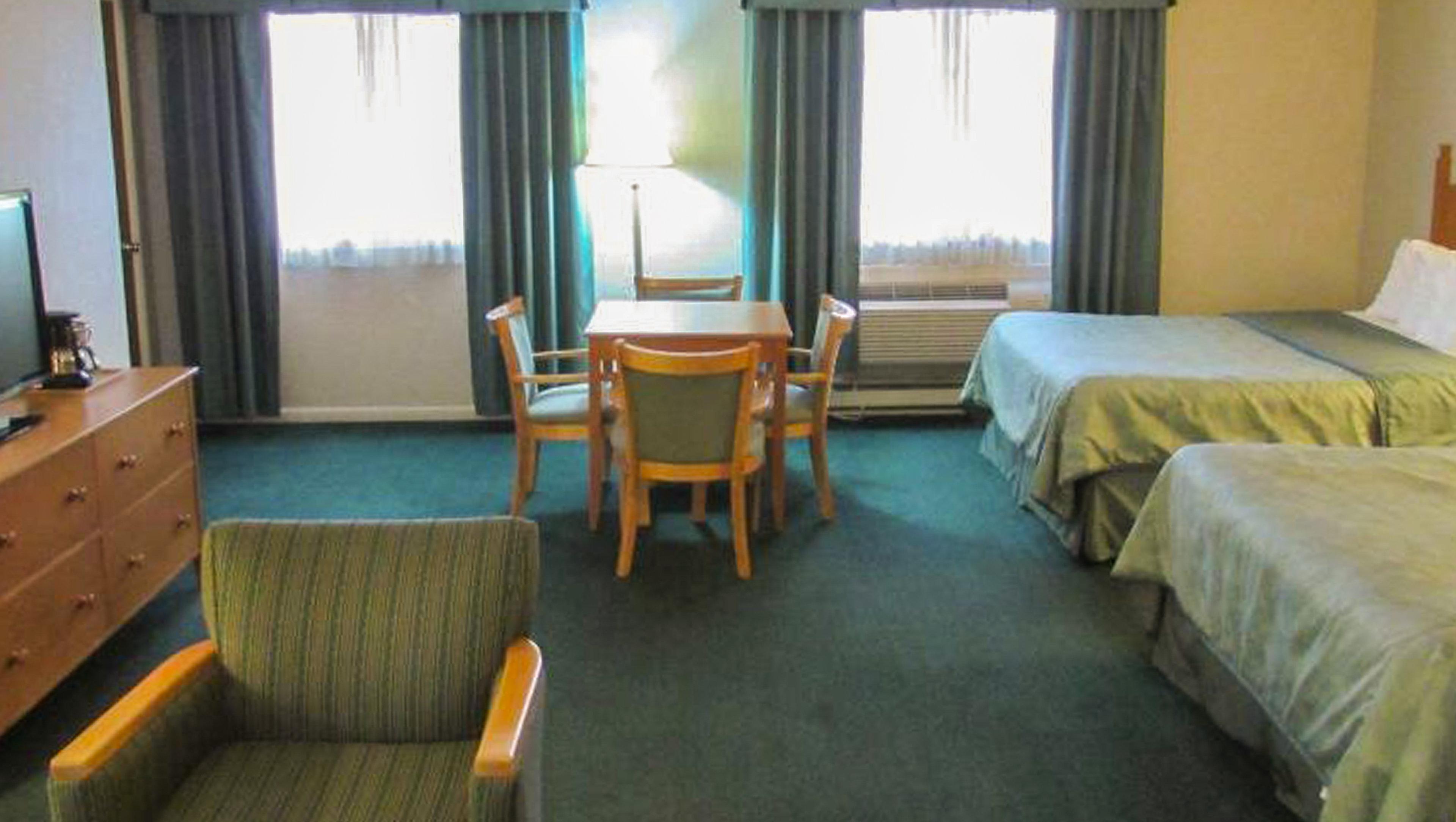 Suite, 2 Queen Beds