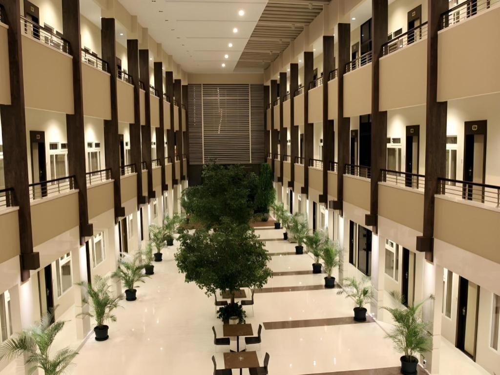 Mega Permata Hotel 38/39