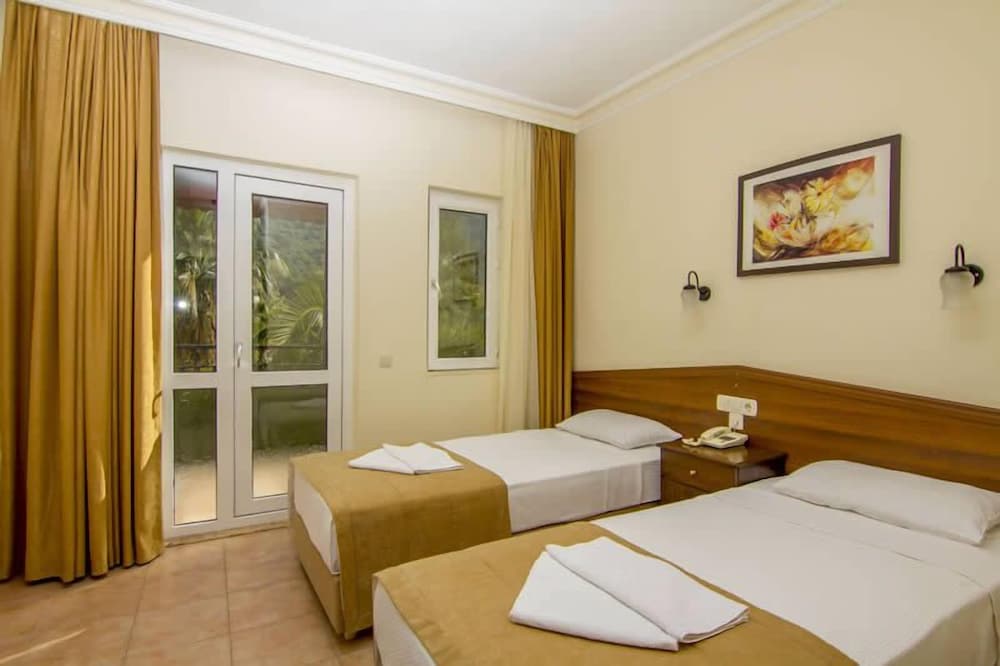 Hotel Karbel Sun 17/50