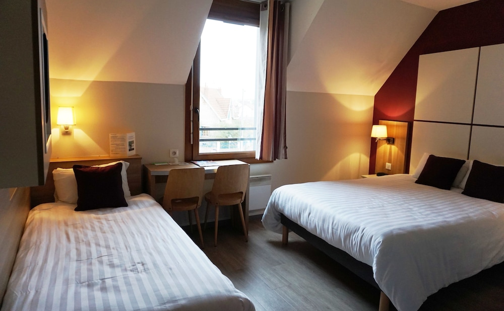 ROOM, TRIPLE
