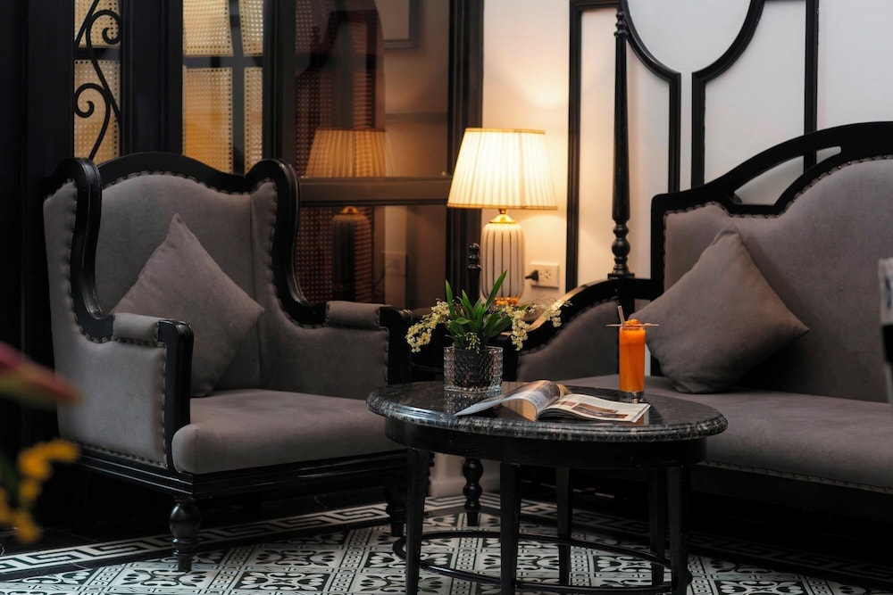 Hanoi Le Chateau Hotel & Spa 28/50
