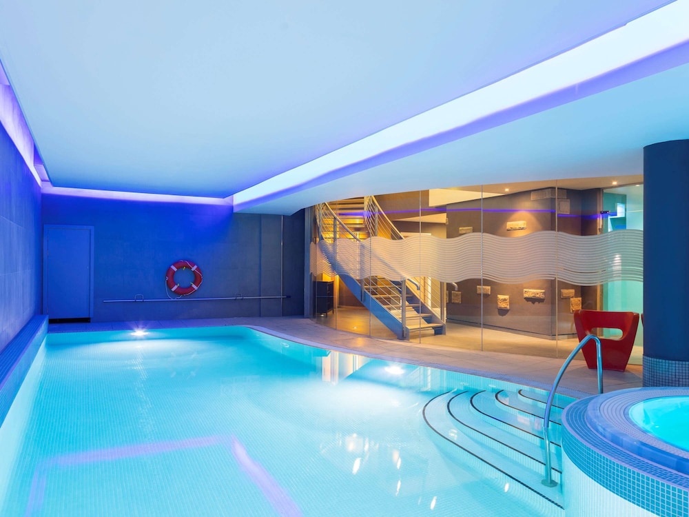NOVOTEL EDINBURGH CENTRE 31/74