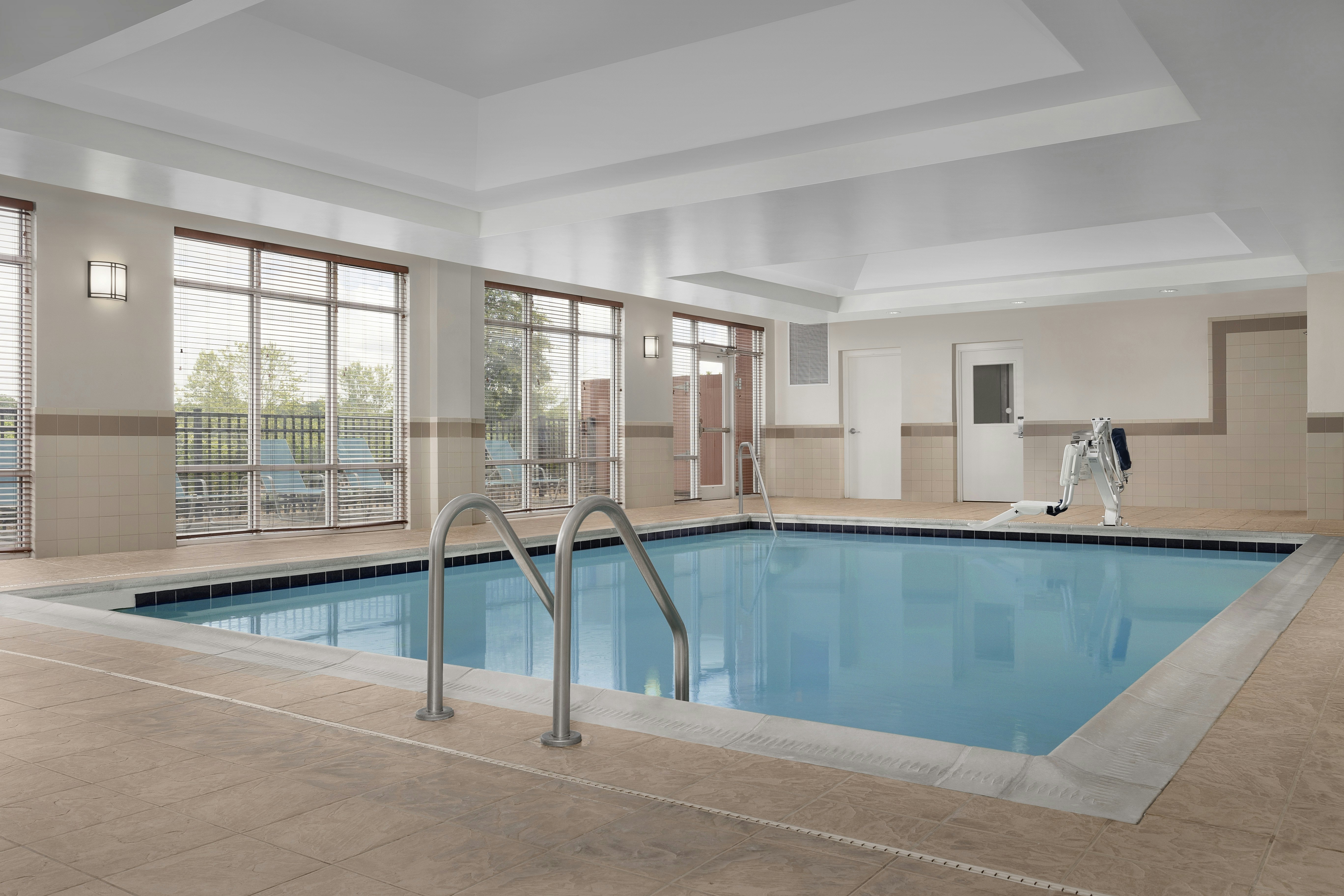 Hampton Inn Suites Durham North I85 31/53