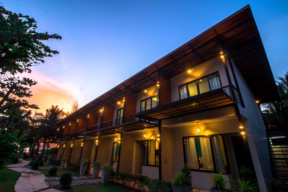 Seesea Resort 3/62