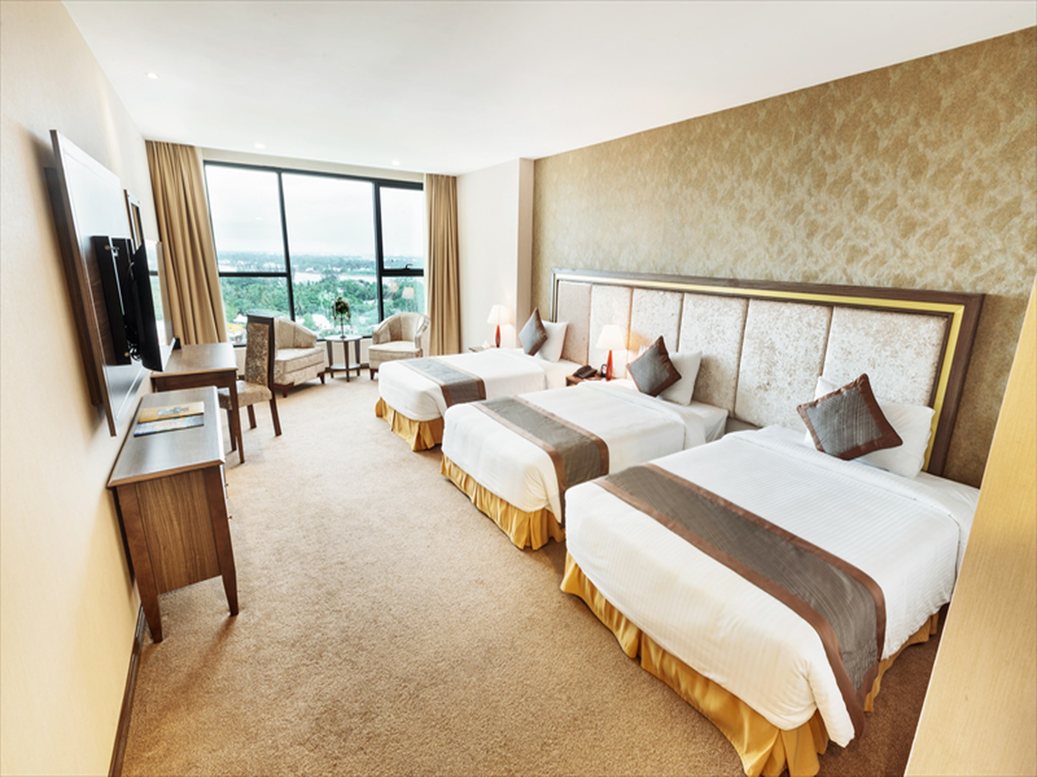 Semi Room, Deluxe, Triple, 1 Queen and 1 Semi Double Bed