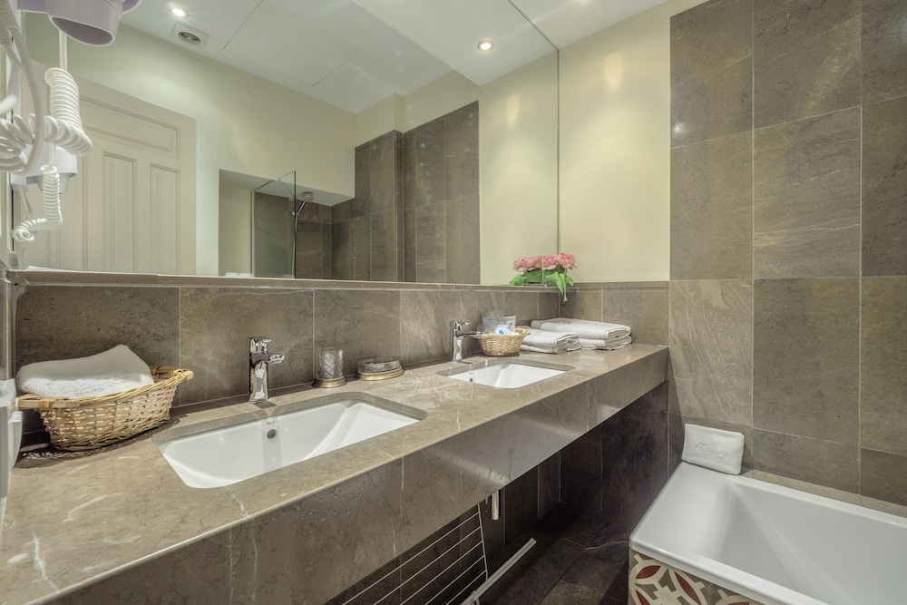 Apartasuites Alberca 47/50