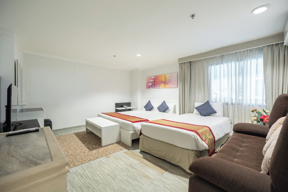 PRATUNAM CITY INN 24/54