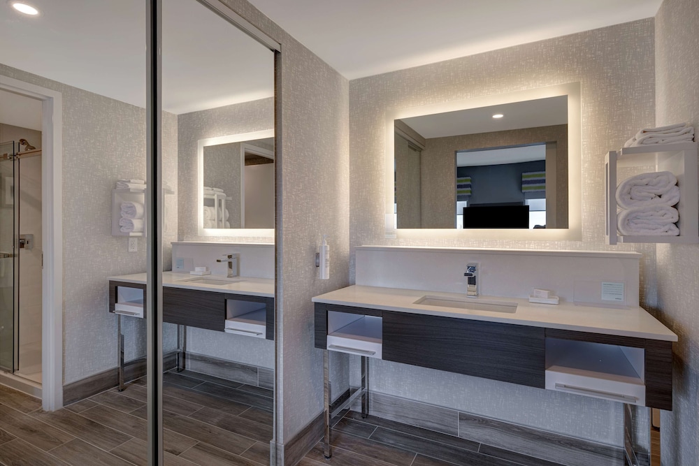 Hampton Inn & Suites by Hilton Burlington Toronto 32/51