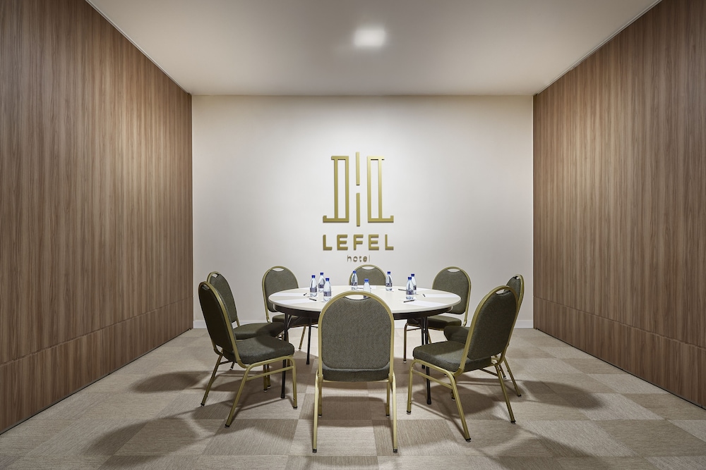 Lefel Hotel 25/46