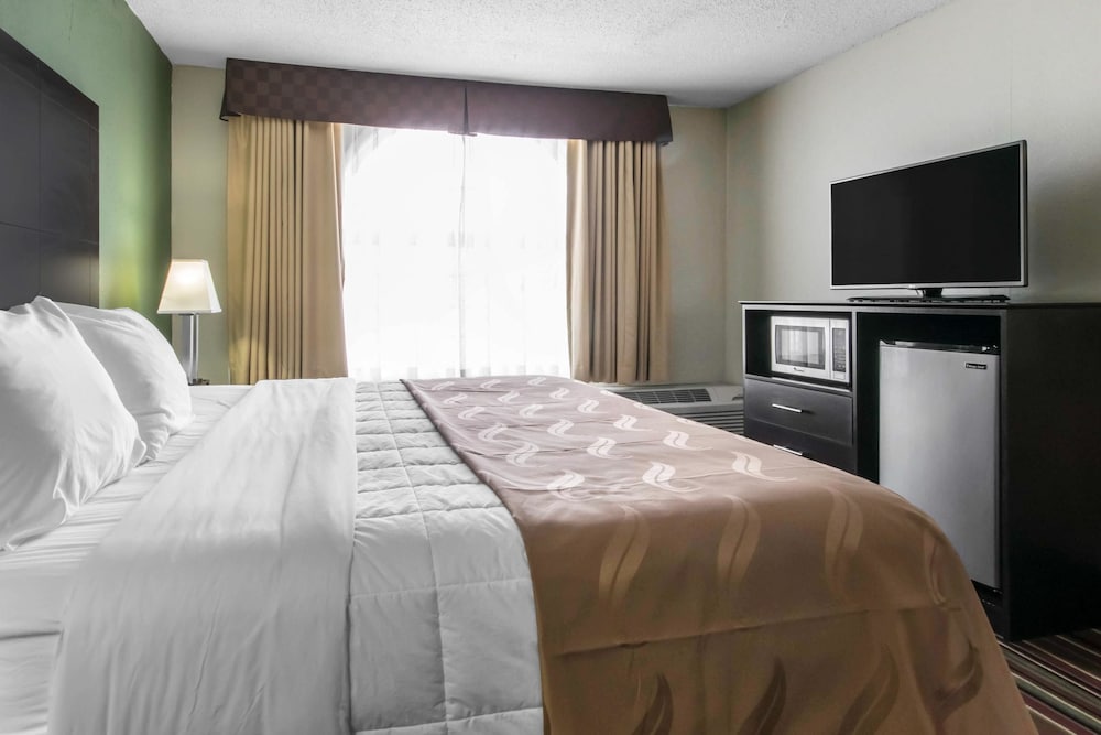 Quality Inn & Suites Horse Cave - Cave City 13/39