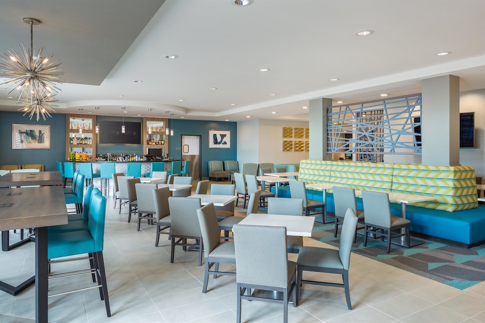 Best Western Premier Hotel At Fisher's Landing 24/31