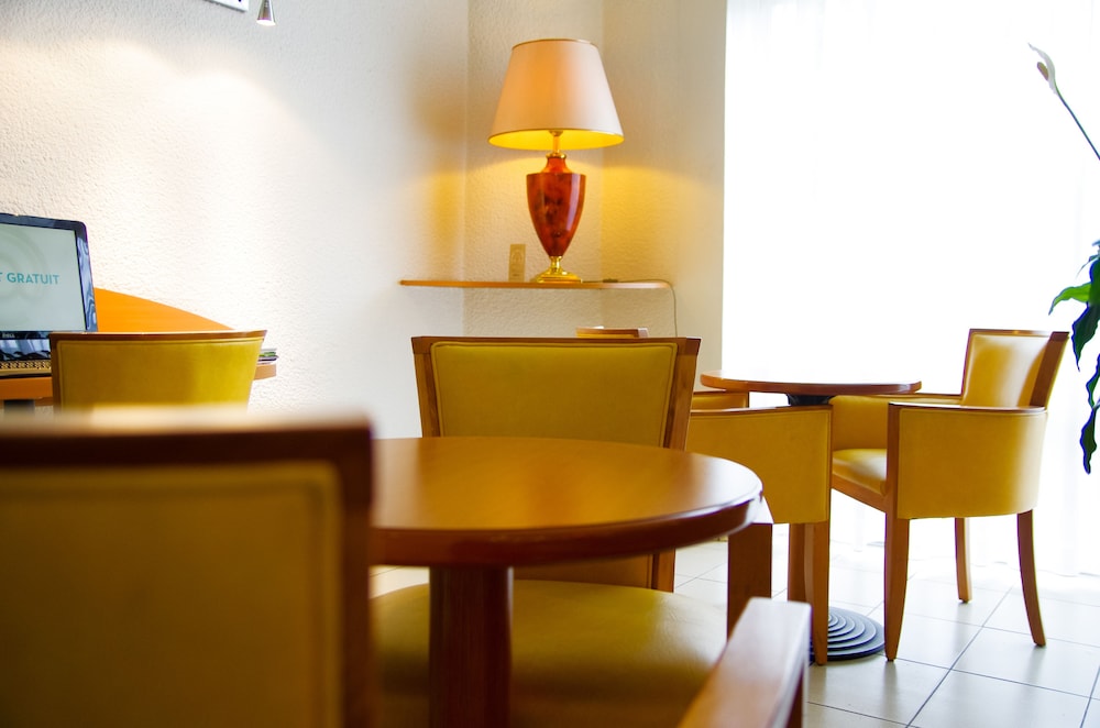 Ibis Grenoble Gare 41/56