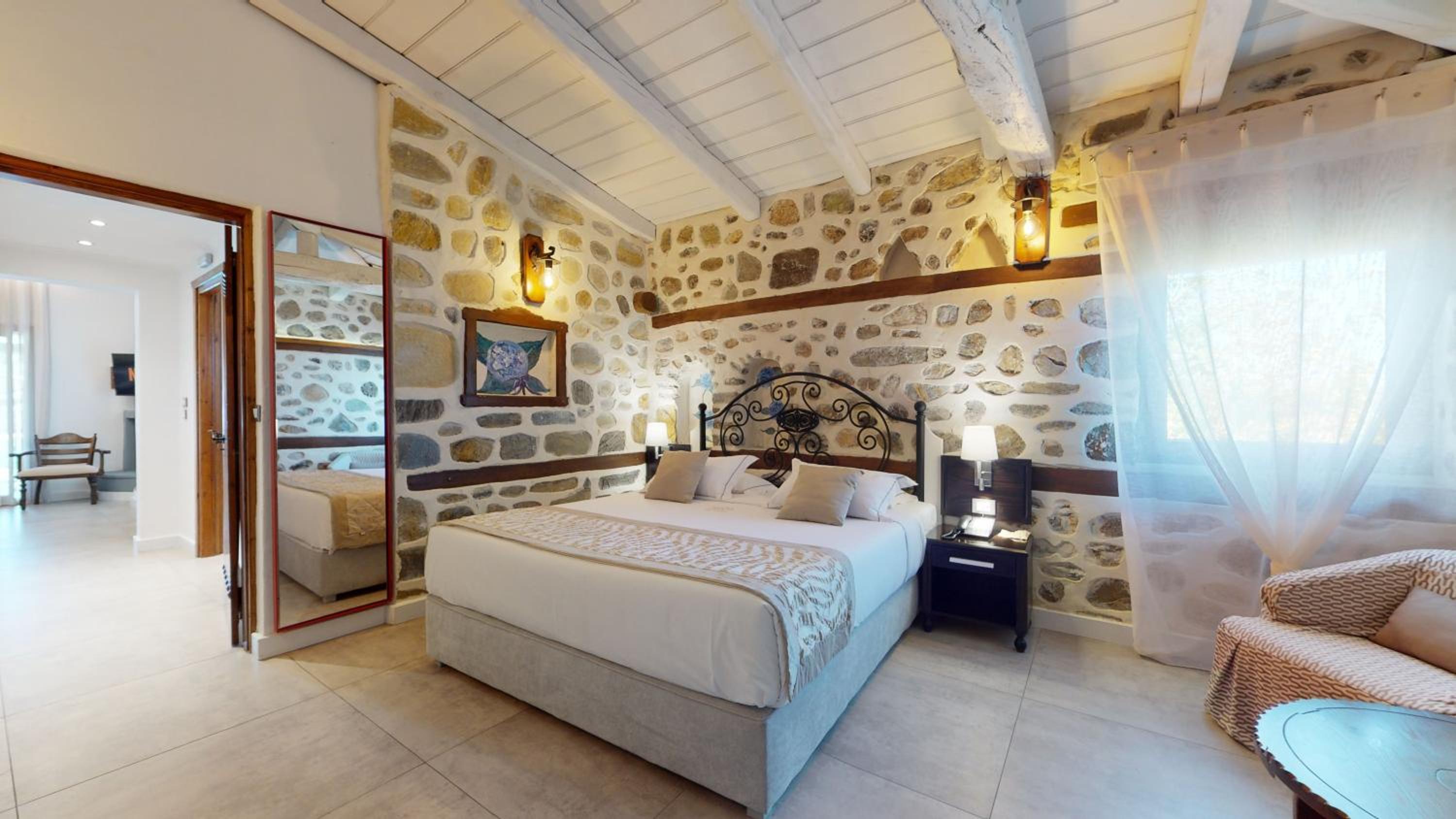 MAISONETTE, PRIVATE POOL