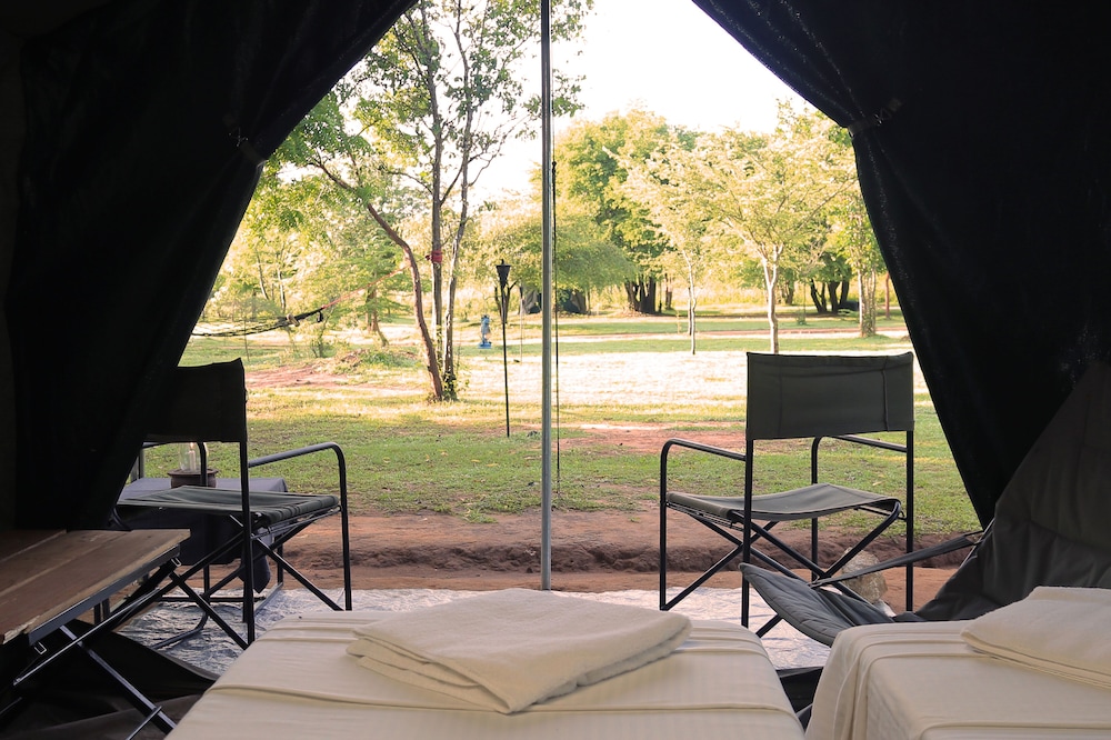 Big Game Camp Udawalawe 18/50