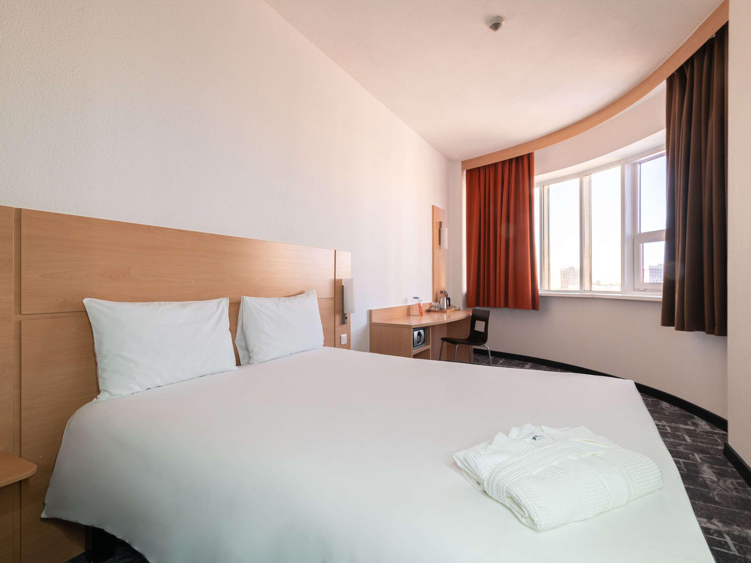 غرفة بريميوم بسرير مزدوج بإطلالة على المدينة، Ibis Astana Hotel 2/10