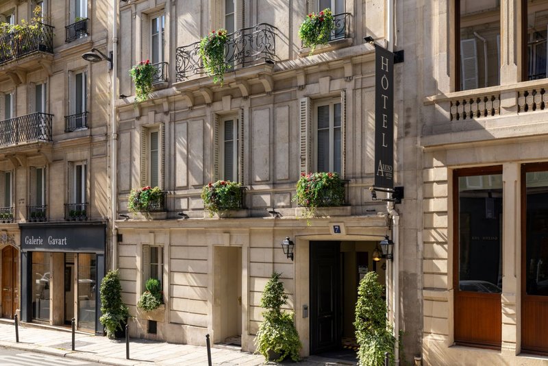 ARIOSO HOTEL in PARIS