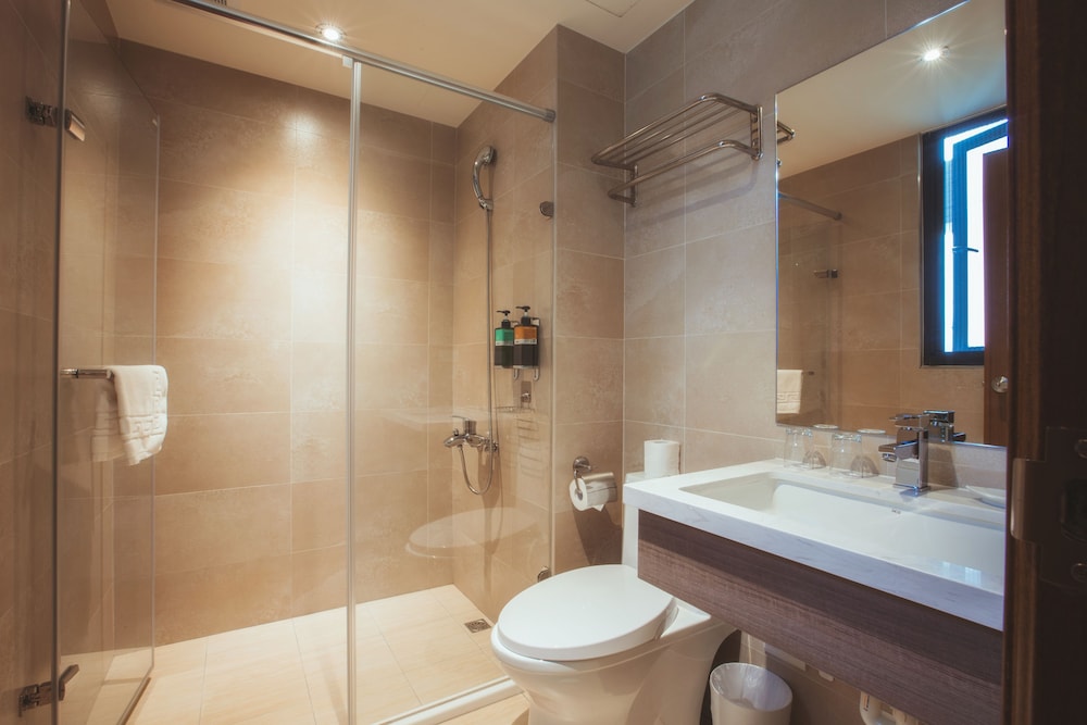 Fangliao Hotel 14/65