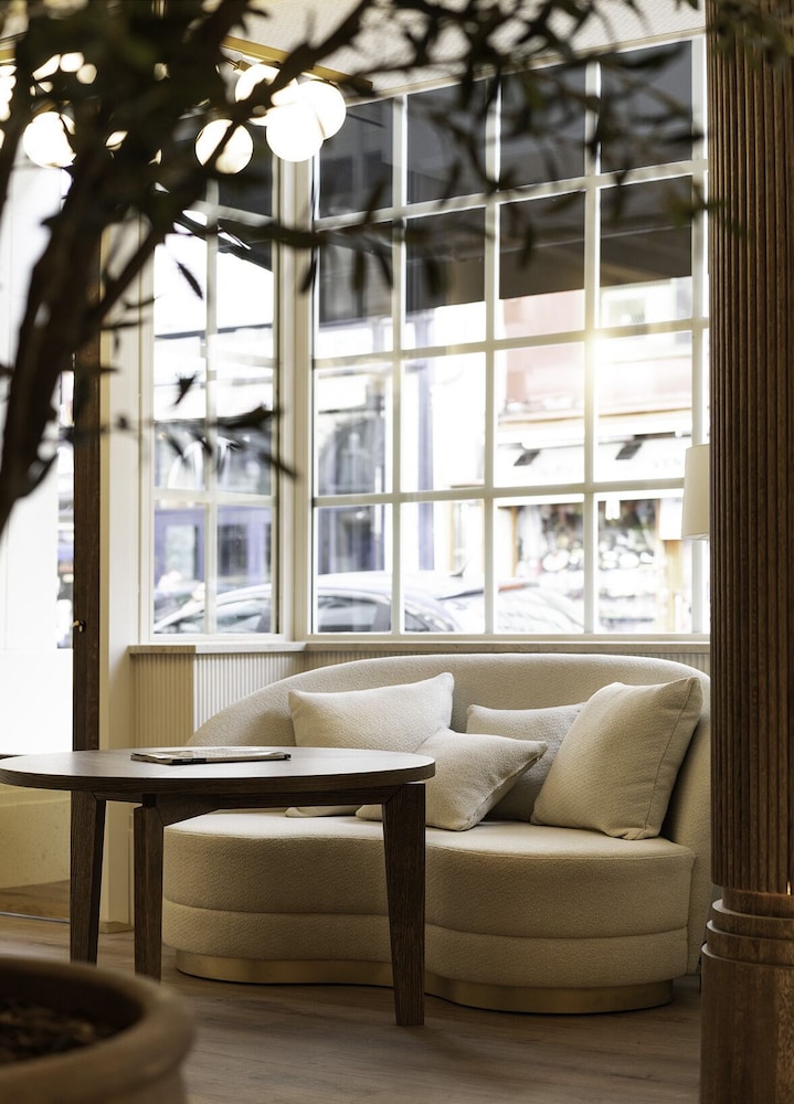 Hotel Pulitzer Paris 70/82