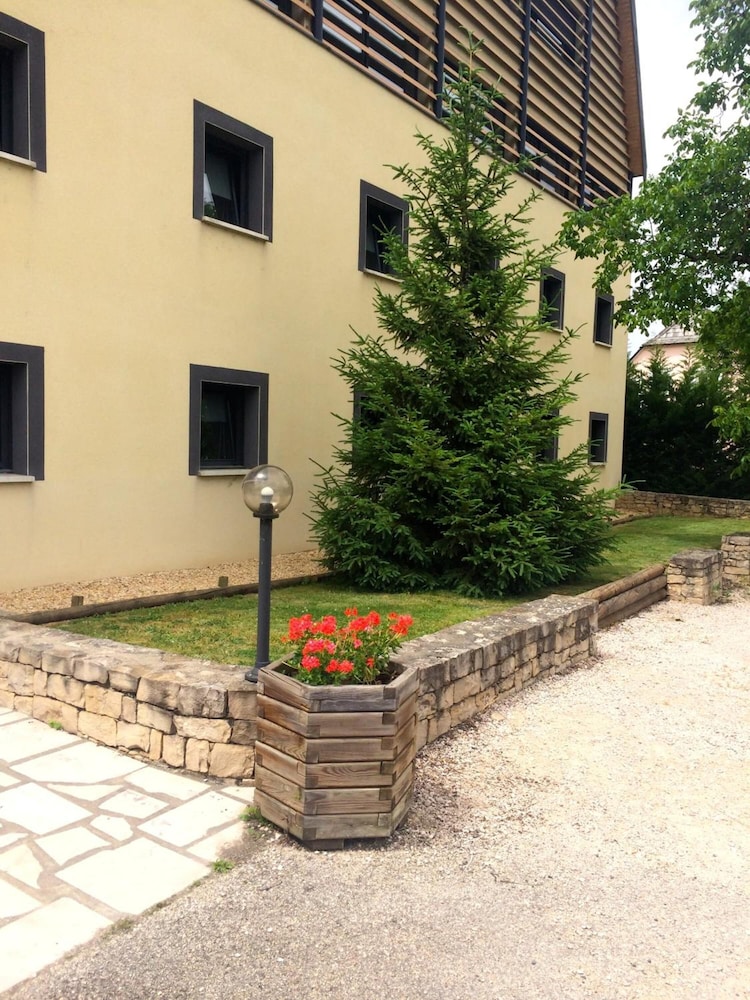 Hotel Eco - A75 30/47