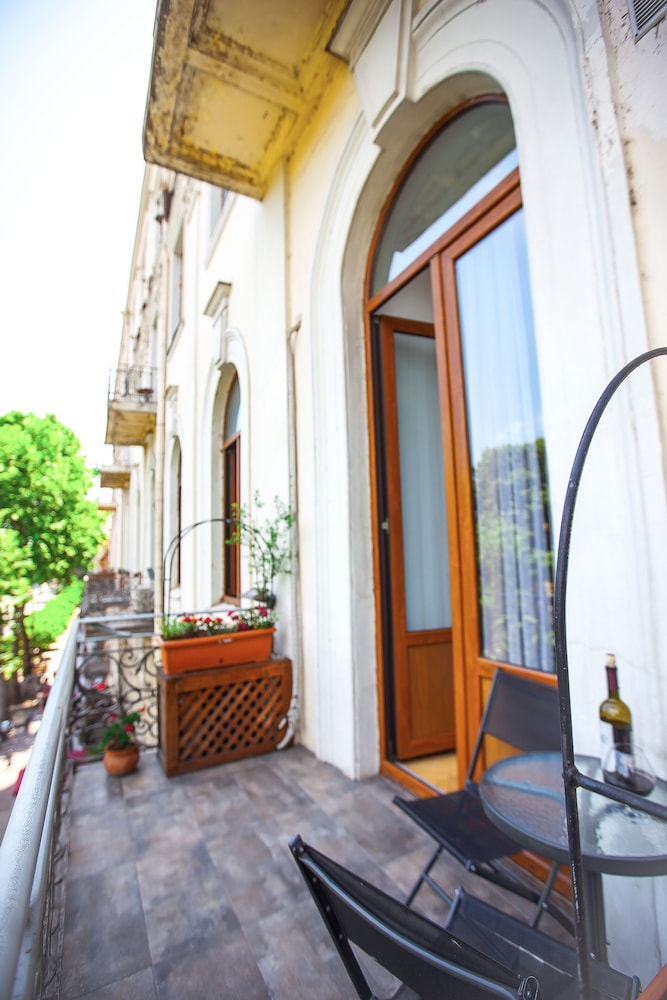 Hotel Rustaveli 41/50