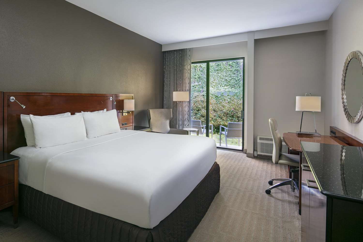 Preferred, King Bed, Balcony