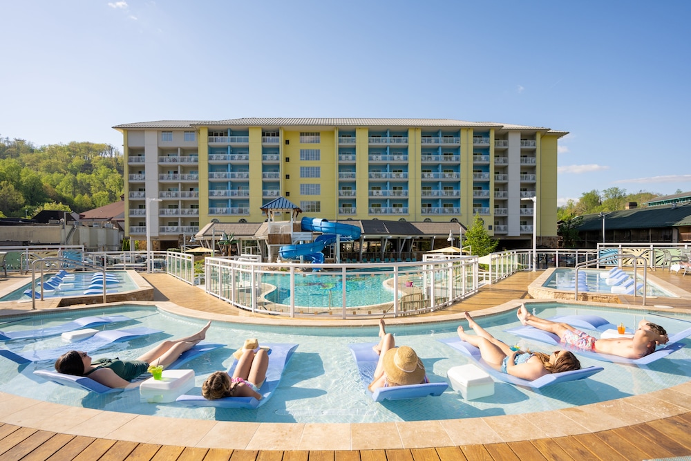 Margaritaville Resort Gatlinburg 69/75