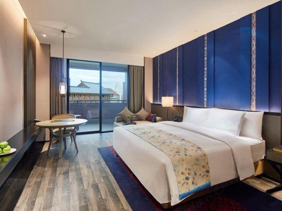 Guest Room, Double Bed, River View, City View, Night View, Balcony