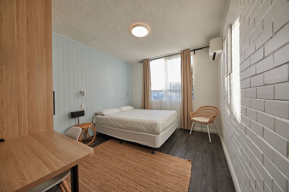 Little Coogee Hotel 33/65